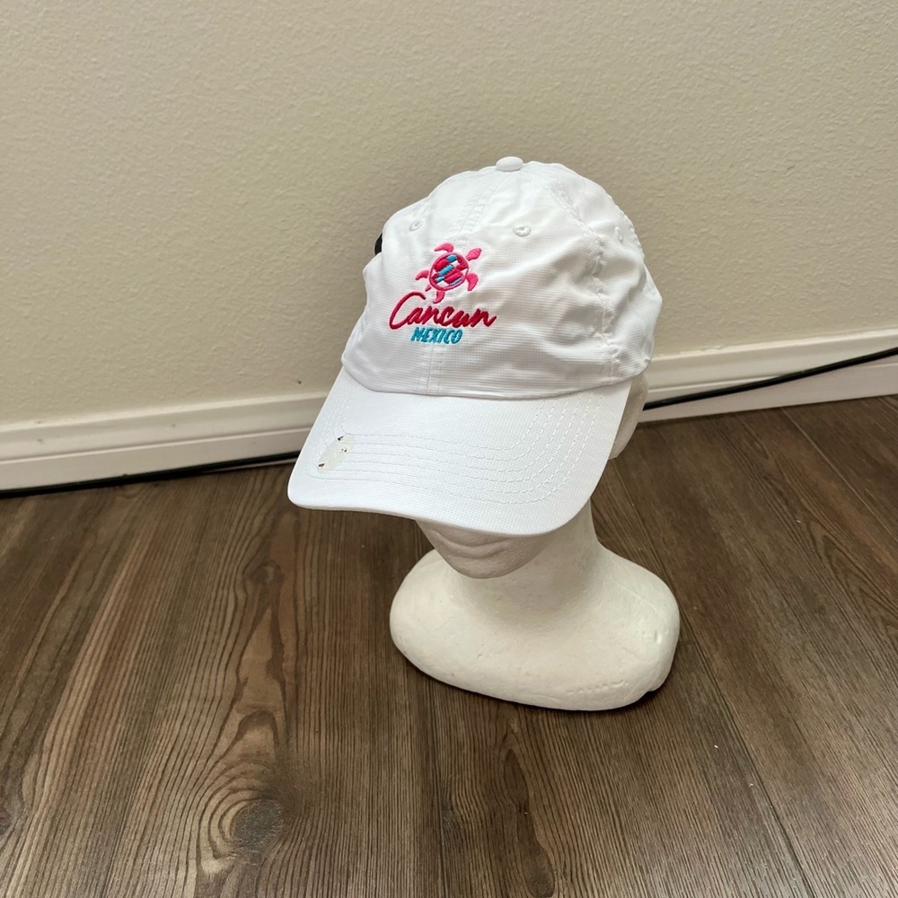 White Baseball Cap With Embroidered Logo